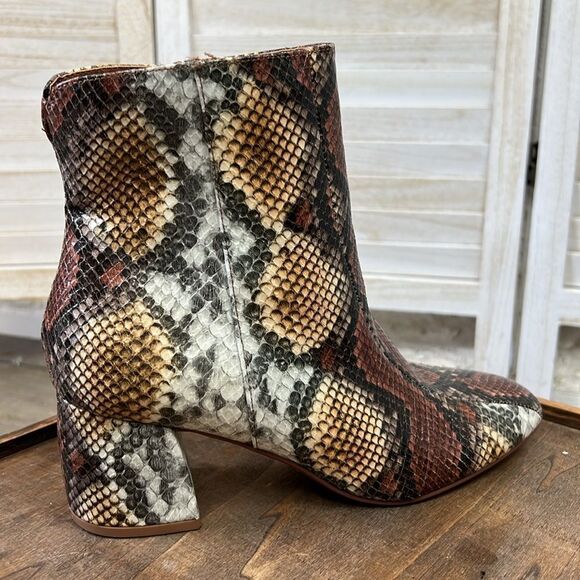 Chinese Laundry Davinna Block Heel Faux Reptile Ankle Bootie 8.5 - Picture 4 of 10